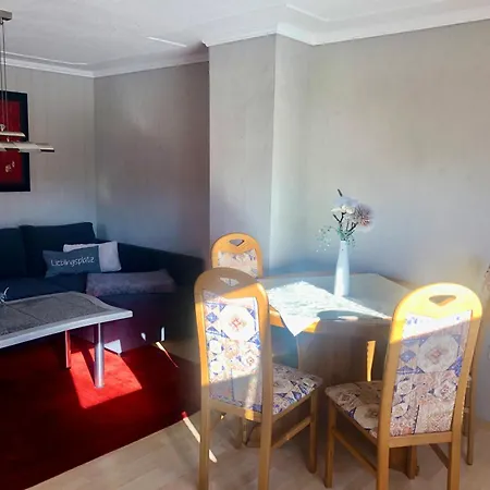 Auszeit Apartment Mengersgereuth-Hammern